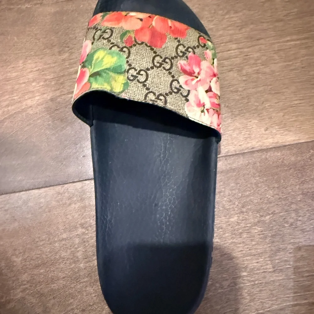 Gucci GG Blooms Supreme-canvas slides